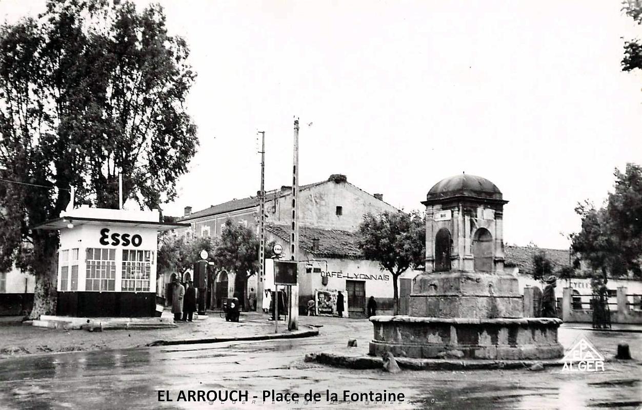 El Arrouch - Place de la Fontaine.jpg